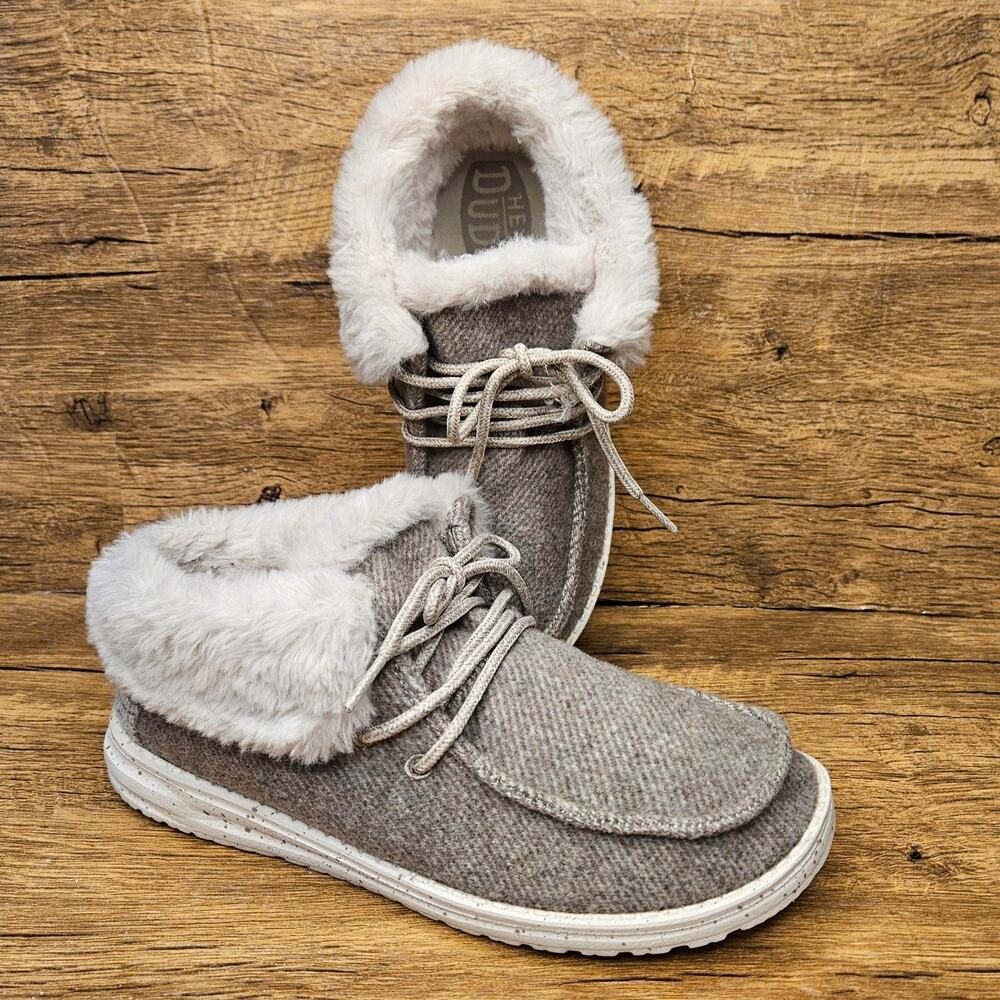 Hey Dude Wendy Fold Tan Faux Fur lined slip on lightweight shoe sz 7 womens
